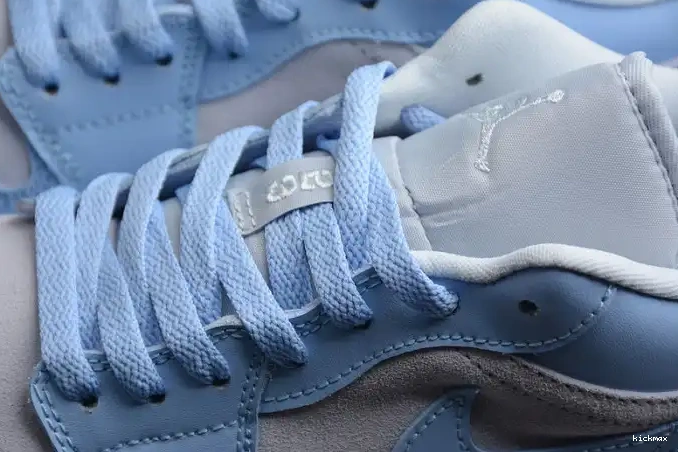 Cheap Jordan Blue (W) DC0774-050 1 Low University 0607